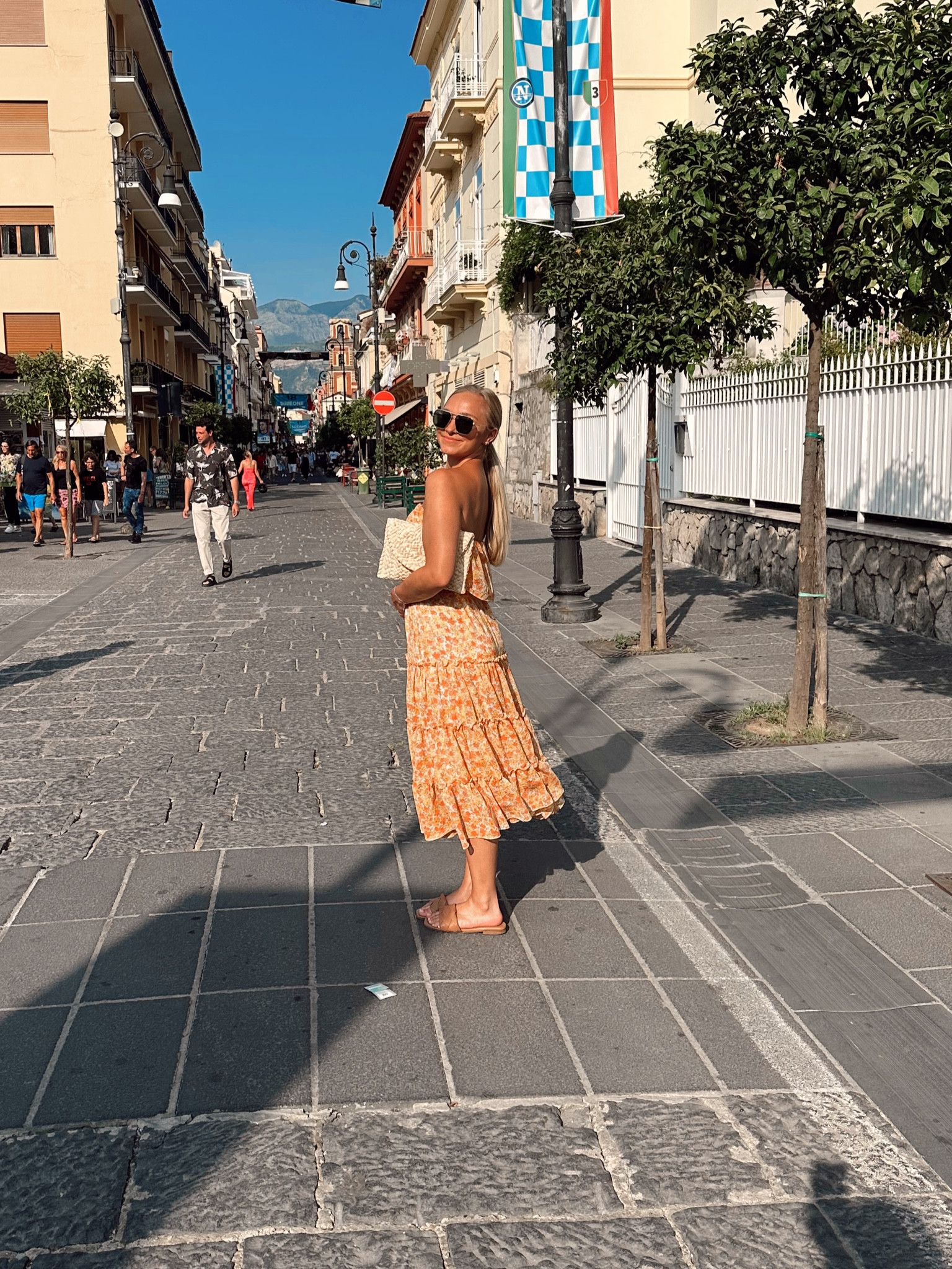 Sorrento 🧡💛❤️

#LTKeurope #LTKSeasonal #LTKunder100
