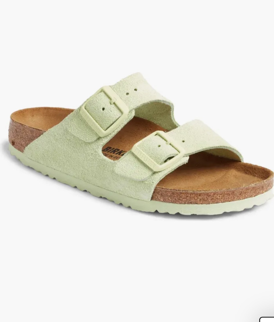 💚 #nordstrom #birkenstocks

#LTKSeasonal #LTKshoecrush