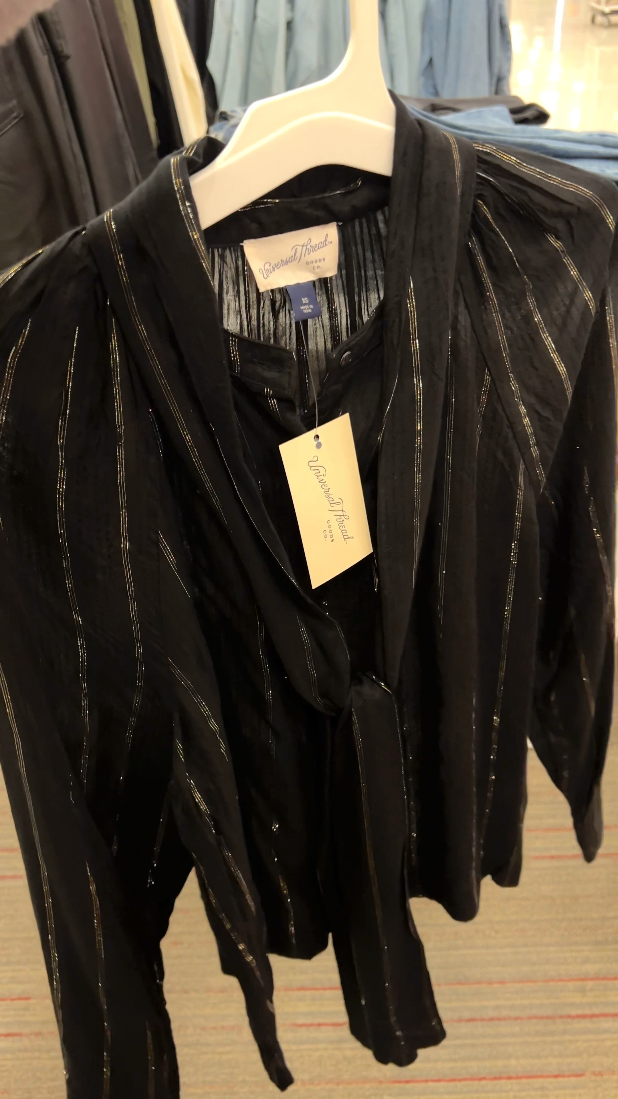 25% off today only 10/27
Women's Long Sleeve Tie-Front Bow Blouse - Universal Thread™ Black Striped

#LTKHoliday #LTKVideo #LTKSaleAlert