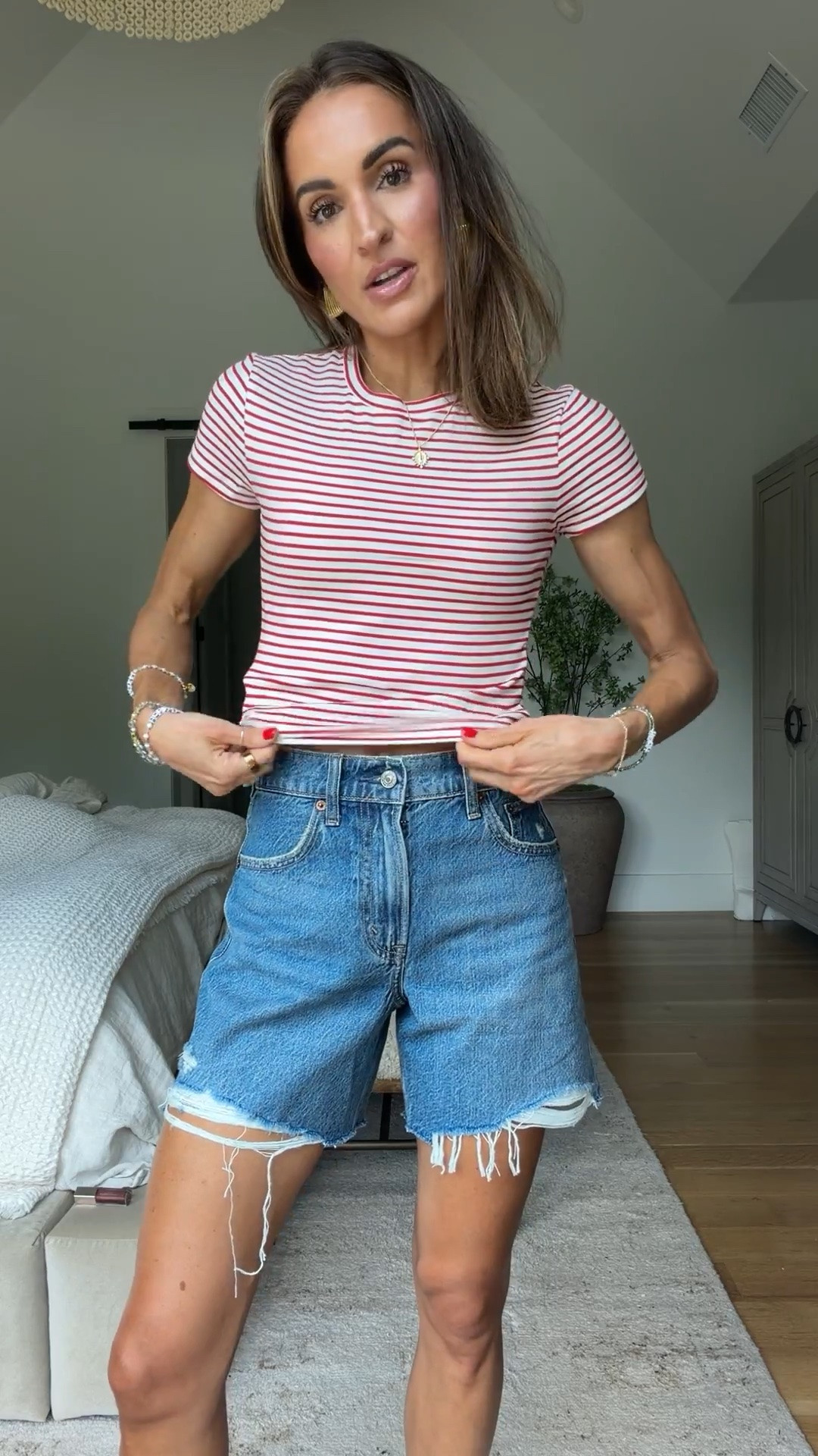 Tee on sale for $20 and shorts on sale for under $50! 🤯

#LTKSaleAlert