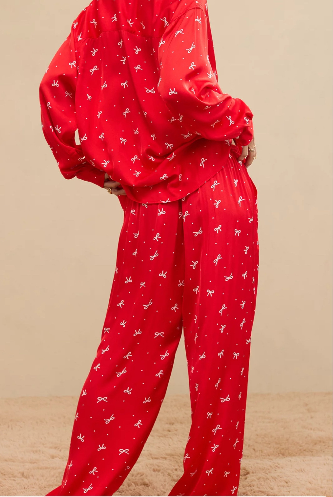 who else is ready for the holidays!? my favorite thing to do it’s get matching pjs with my friends and family! 

#LTKHoliday #LTKCyberWeek #LTKGiftGuide