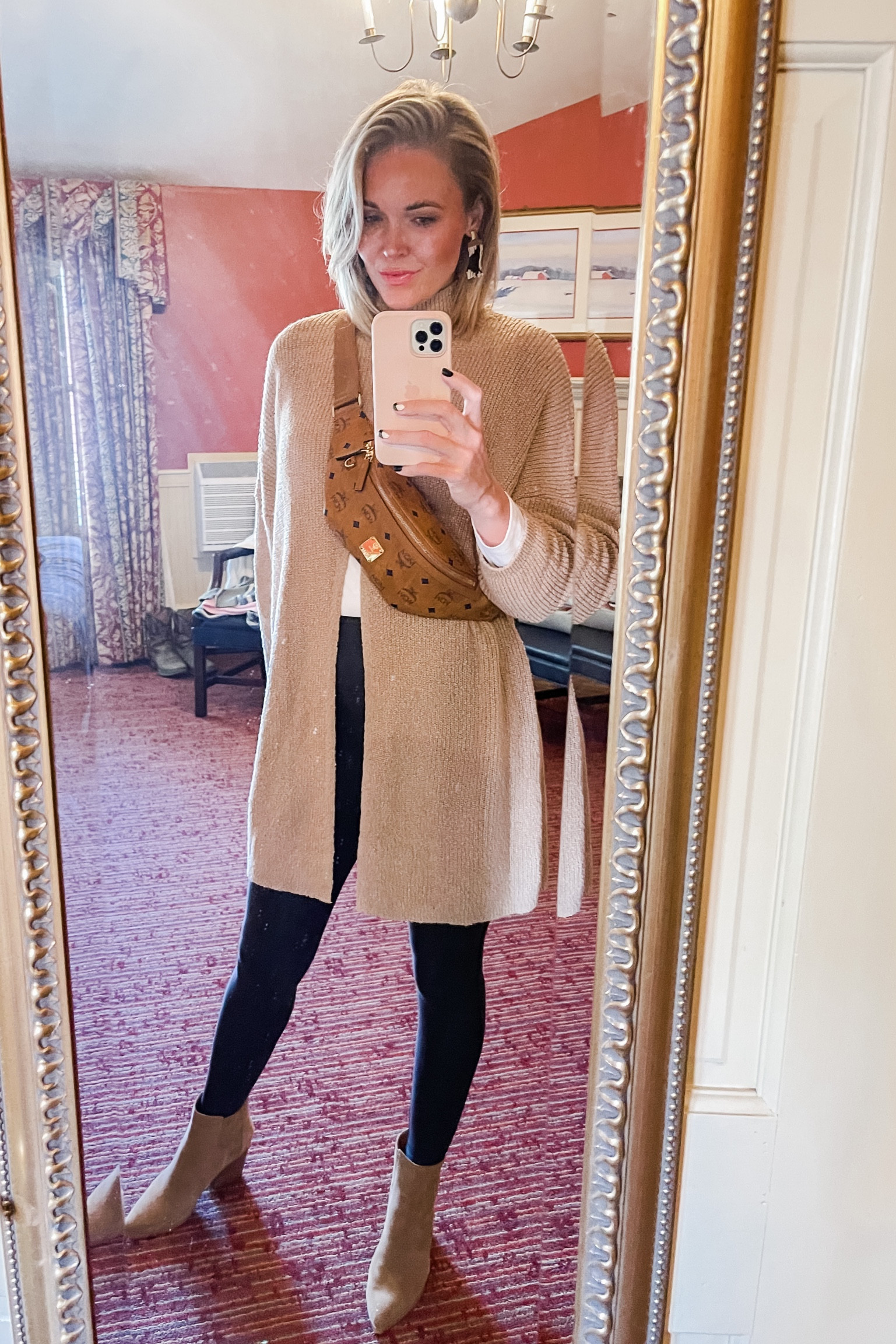 Exploring Stowe today! This FP cocoon sweater definitely lives up to the hype.

#LTKtravel #LTKSeasonal #LTKstyletip