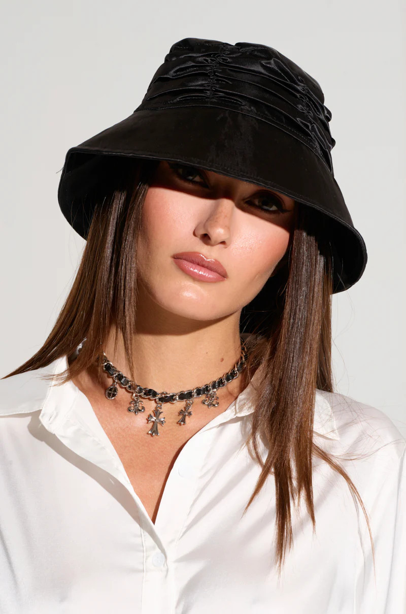 AKIRA Ruched Babe Satin Bucket Hat | Black | AKIRA