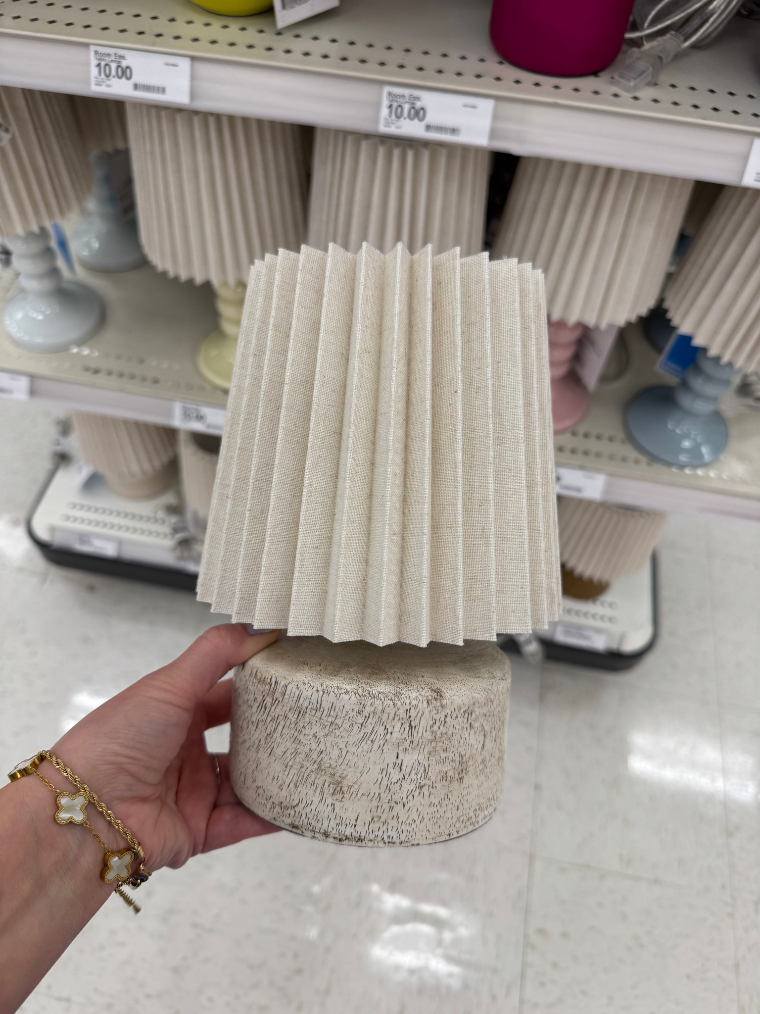 The cutest mini lamp only $10 @target @targetstyle #targetstyle #target #targethome #lamp #minilamp 

#LTKSaleAlert #LTKFindsUnder50 #LTKHome