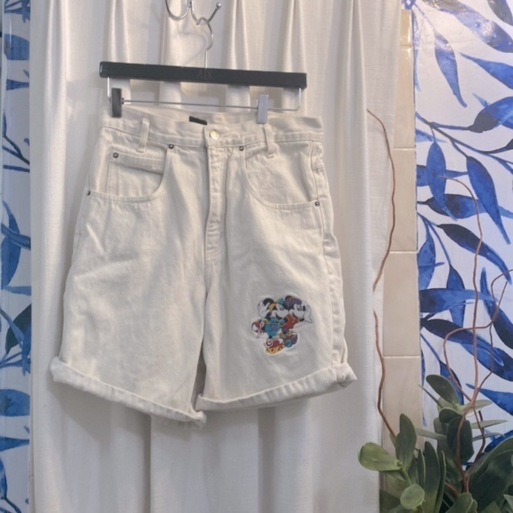 Vintage 90\u2019s Disney Embroidered Mickey Mouse Mom Style White Denim Shorts Size M | Poshmark