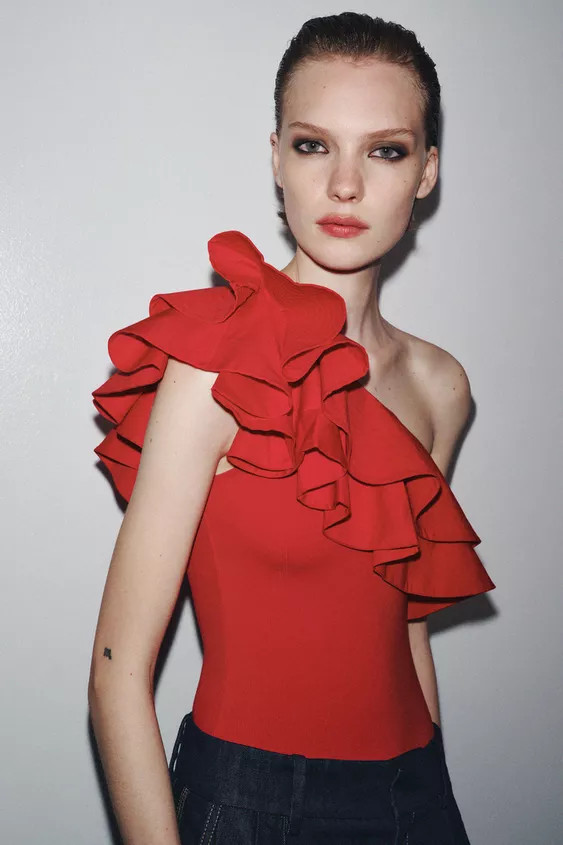 ASYMMETRIC BODYSUIT WITH CONTRASTING RUFFLE | Zara US