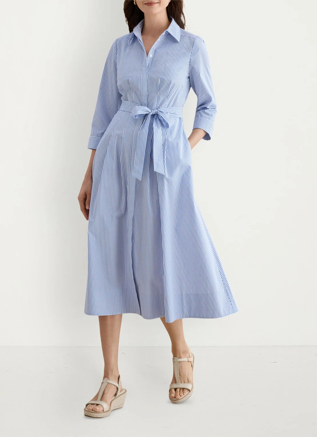 Hobbs Jane midi blousejurk met streepprint en strikceintuur \u2022 Lichtblauw \u2022 de Bijenkorf | De Bijenkorf (NL)