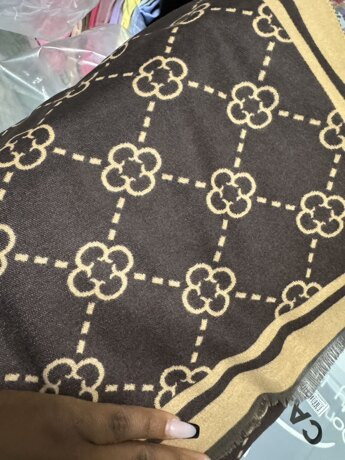 1pc Elegant Clover Patterned Warm Scarf For Women, Faux Cashmere, Fashionable For Fall/Winter Out... | SHEIN