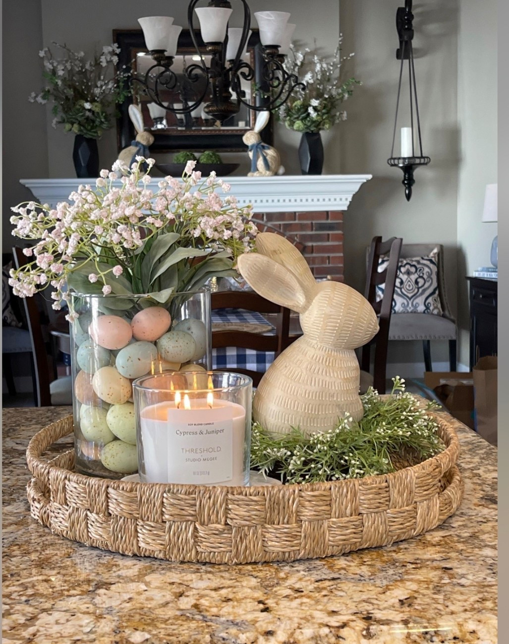 This is one of my favorite spring tray styling combos! 🐰

#LTKHome #LTKSeasonal