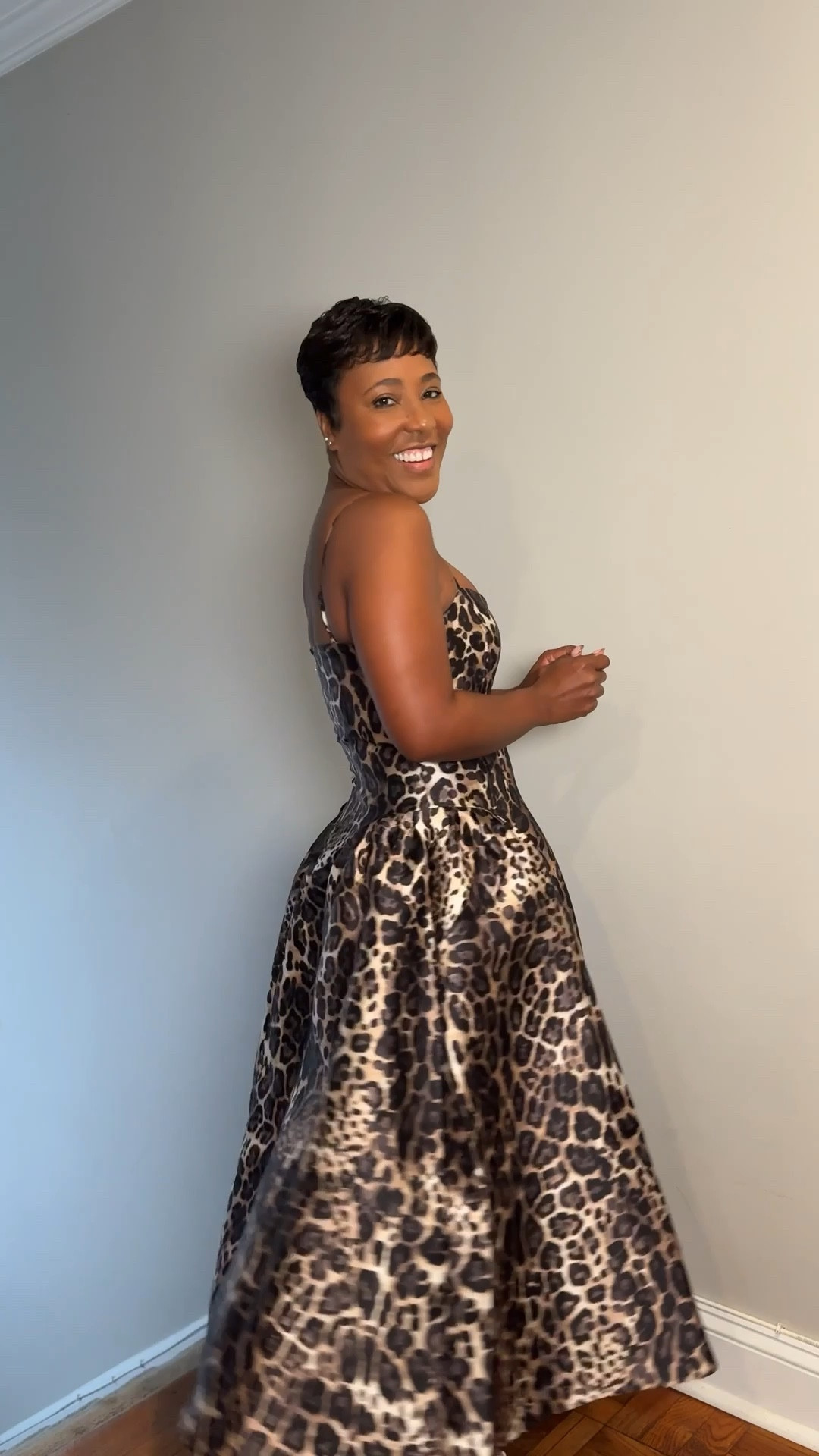 Get ready for holiday parties in this leopard print drop waist midi dress!

Size up at least two sizes if you have a larger bust

Holiday party dress
Wedding guest dress 



#LTKOver40 #LTKHoliday #LTKSeasonal