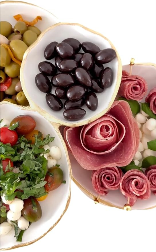 5 Cluster Serving Tray (Gold & White) | Amazon (US)