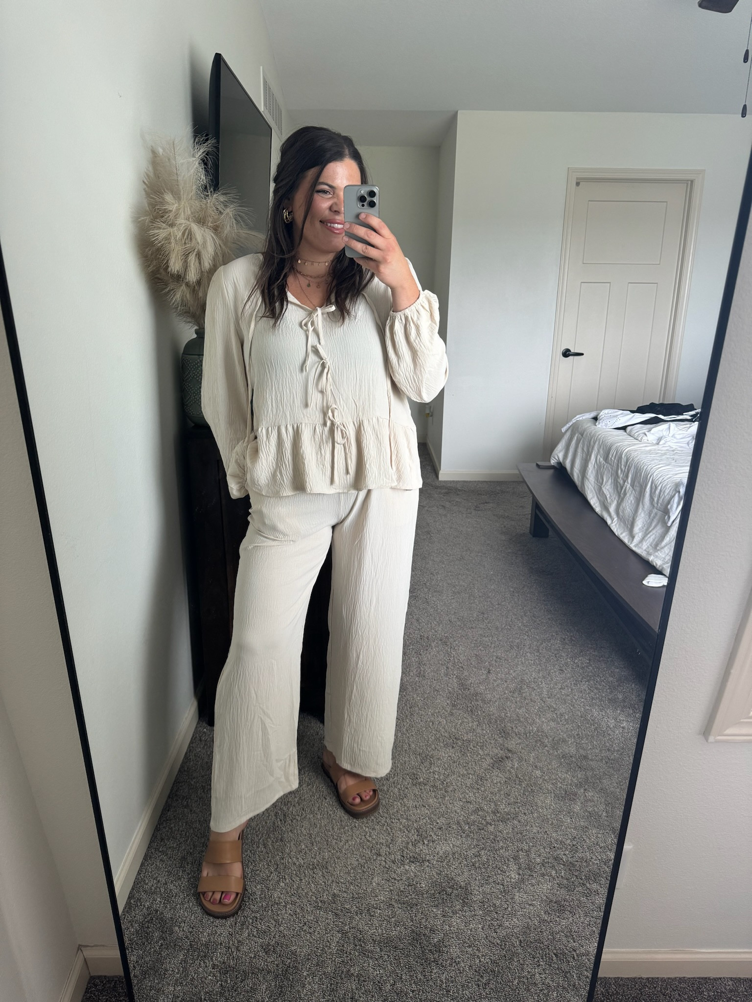 A great linen set that's perfect for this time of year! Teacher outfit, travel outfit, casual work outfit, ways to wear, outfit

#LTKMidsize #LTKStyleTip #LTKWorkwear