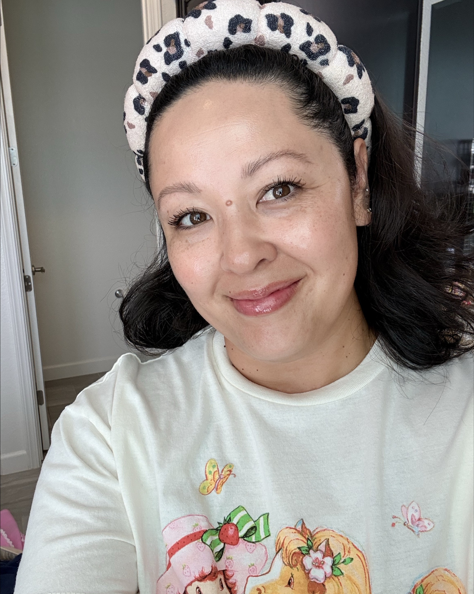 loving this hydrating face serum spray with peptides💦 gives my skin such a dewy glow✨

mom life so i’m a minimal makeup kinda gal👄

#LTKmorningroutine #LTKgrwm #LTKselfcare