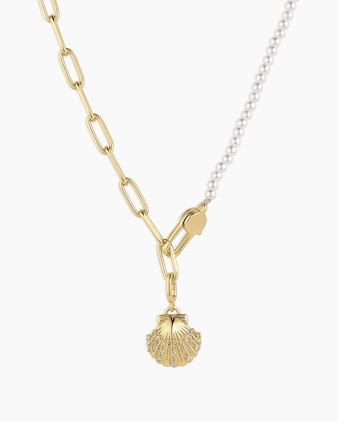 Shimmer Scallop Shell Charm Necklace | gorjana