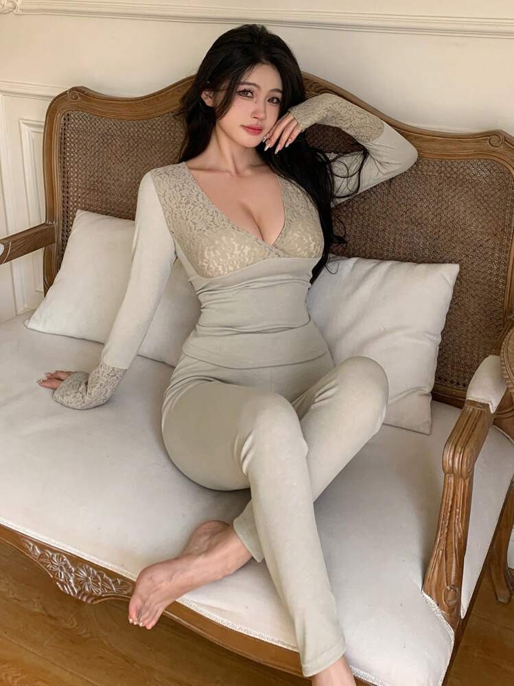 DAZY Lace Patchwork Deep V-Neck Slim Fit Long Sleeve Pajamas And Pants Set | SHEIN