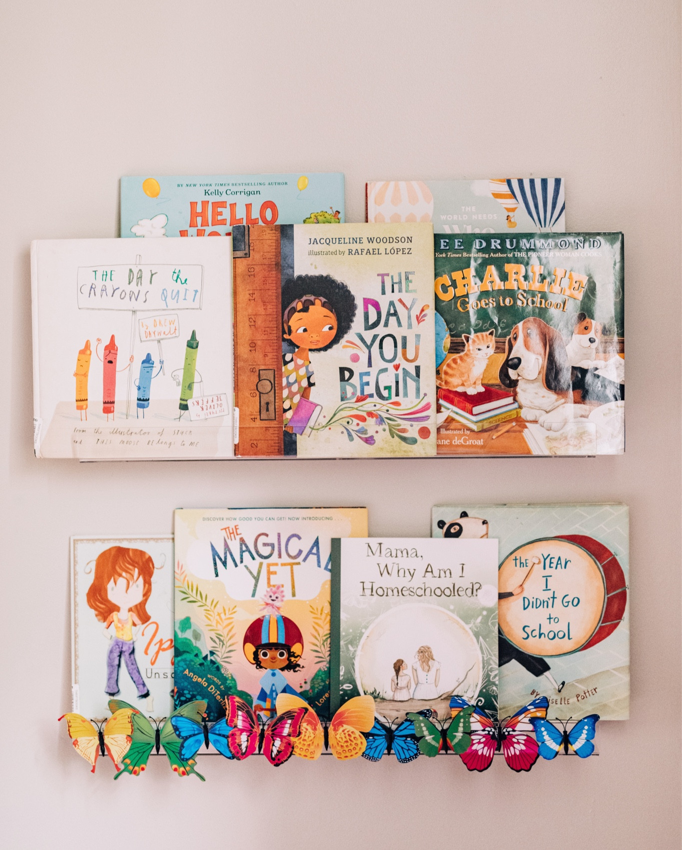 Back to school bookshelves // homeschool bookshelves // kindergarten books // shelfie

#LTKkids #LTKBacktoSchool #LTKSeasonal