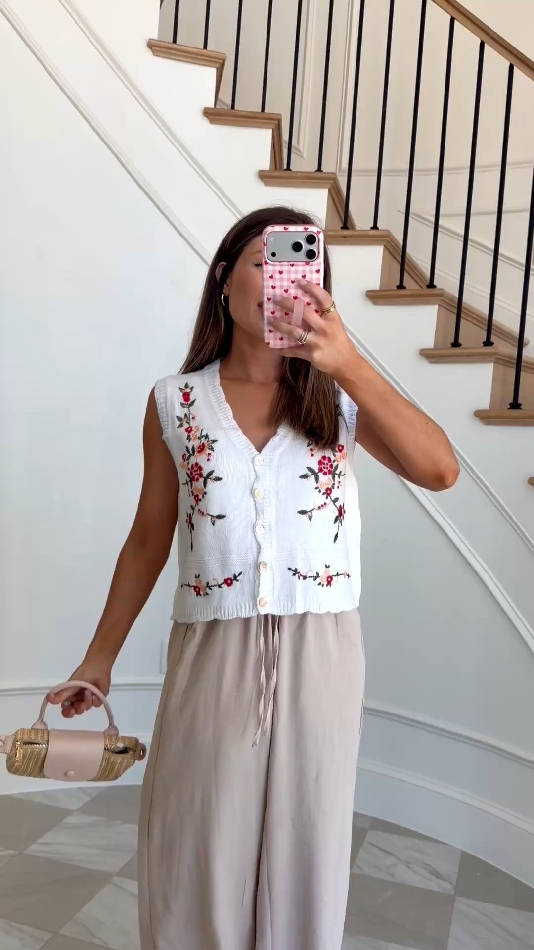 These silky pants are perfect for spring! They’re so easy to dress up or down! 

#LTKootd