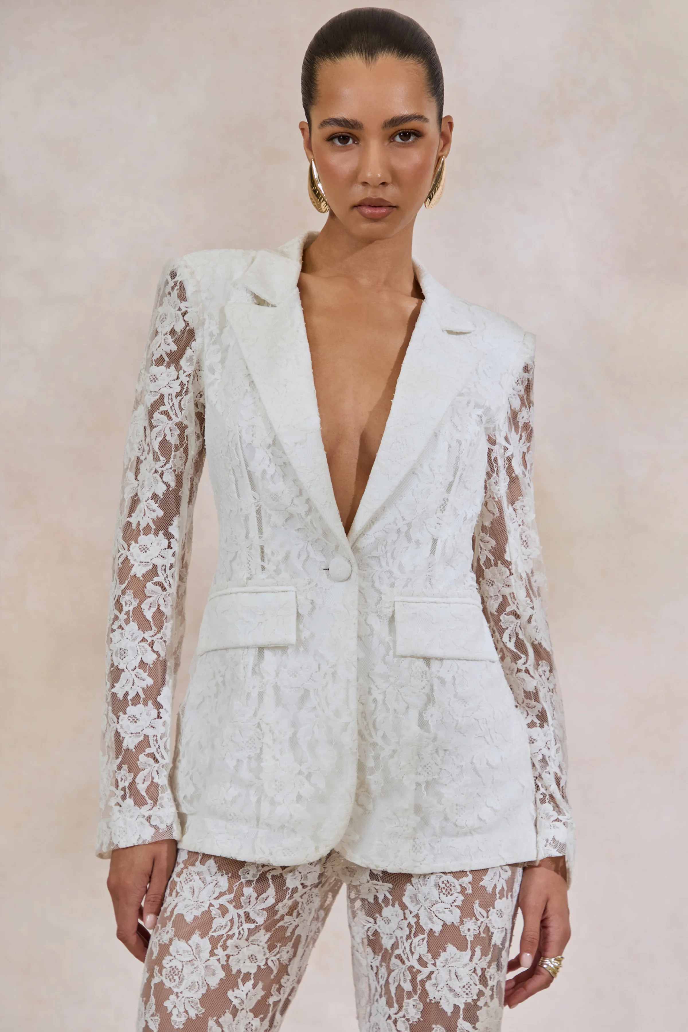 Vergia | White Lace Tailored-Blazer | Club L London