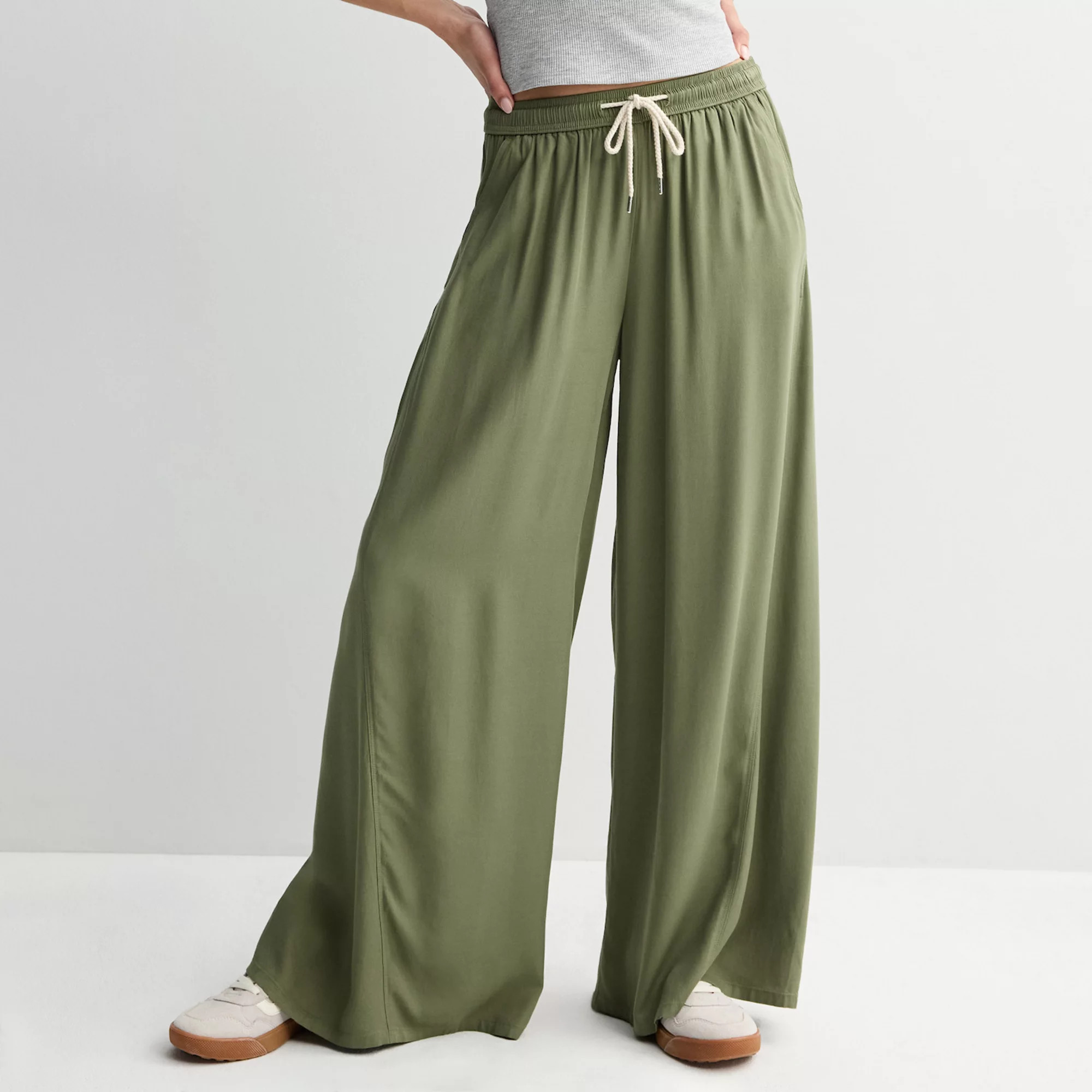Juniors' SO® High-Rise Baggy Wide Leg Pants | Kohl's