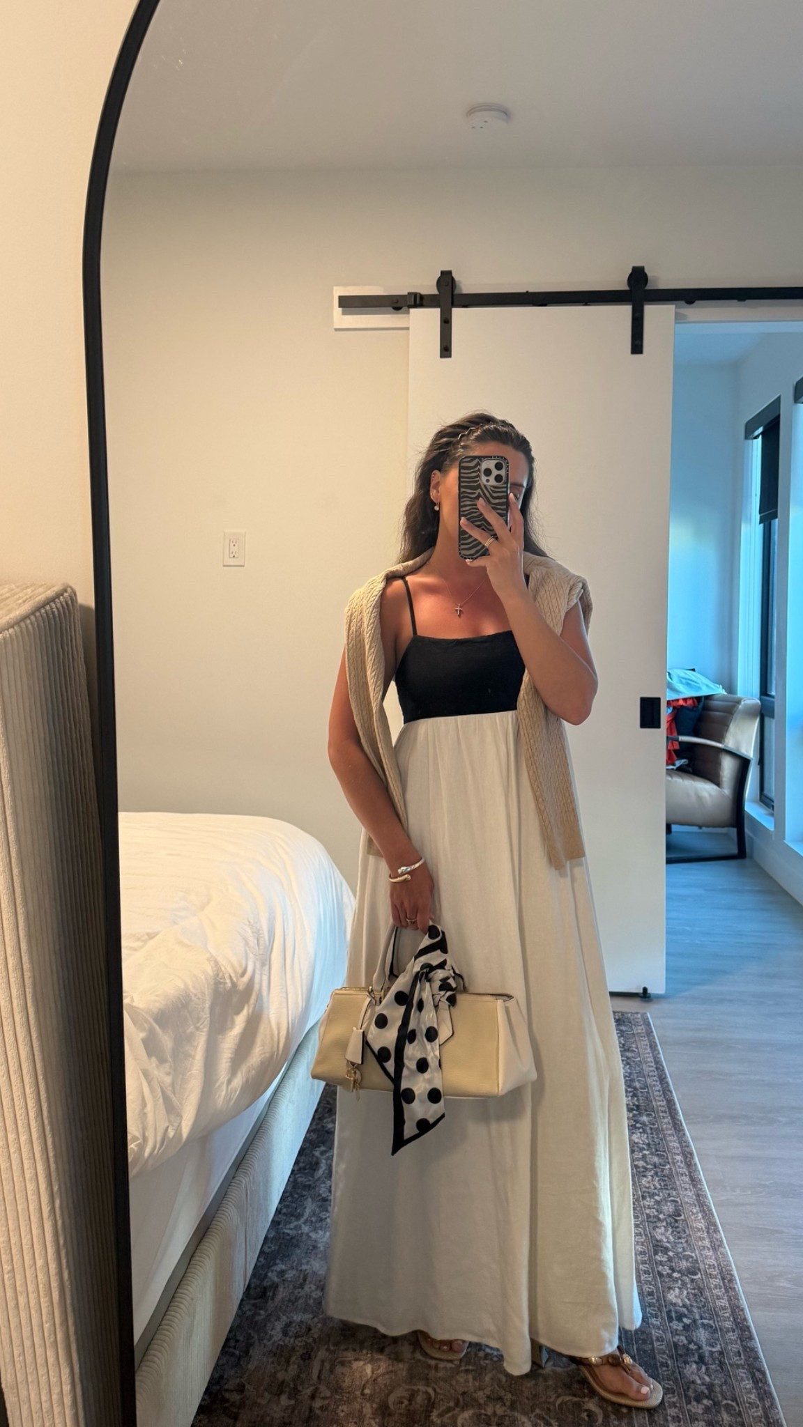 Size M in maxi dress - only a few left! Linking similar

#LTKootd
