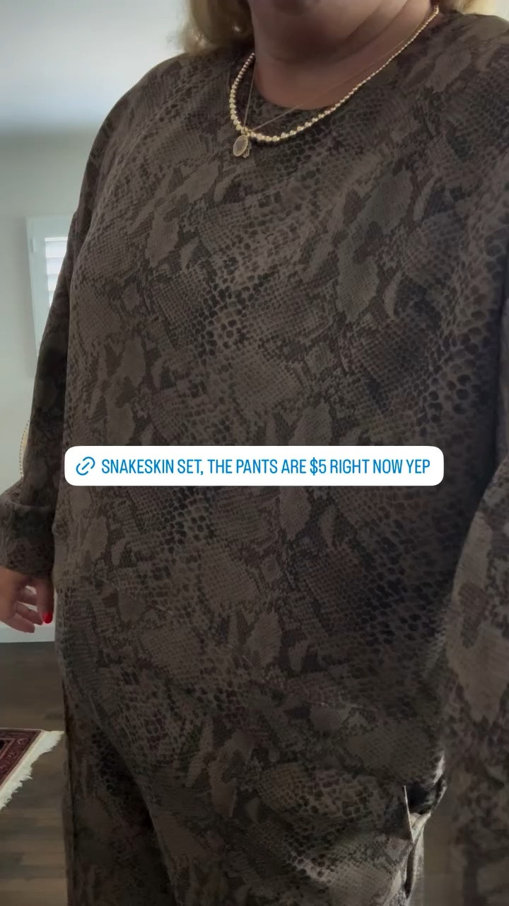 Love this snakeskin set

#LTKootd #LTKPlusSize