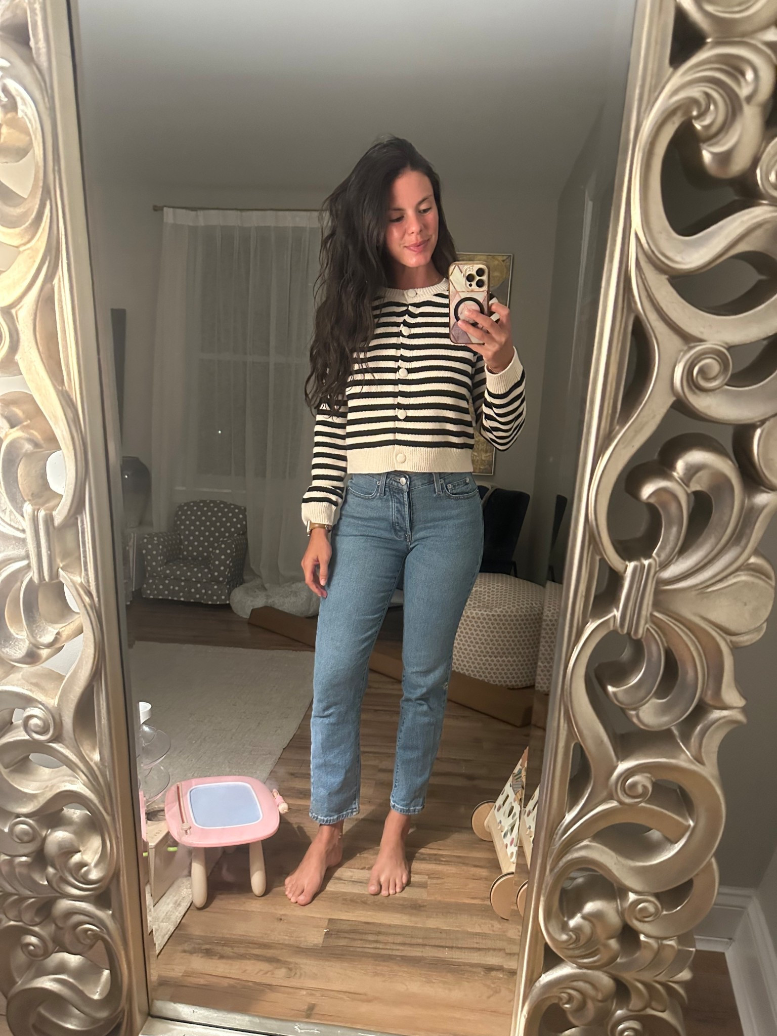 Currently loving button up sweaters 🥰😍 wearing size xs