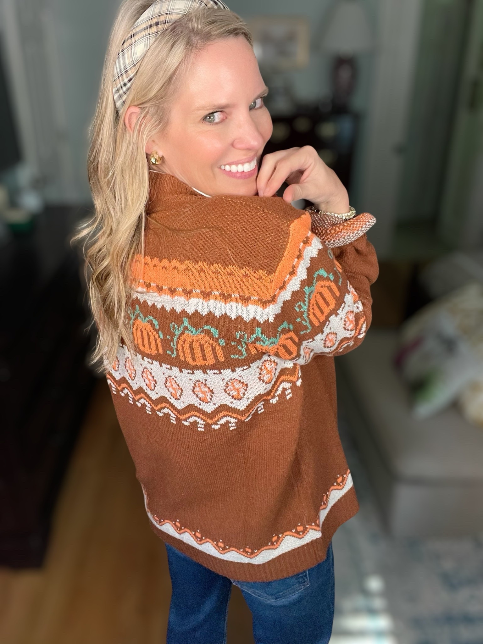 🍂✨ Fall fashion favorite! This cozy pumpkin print cardigan is the ultimate festive layer for autumn 🍁🎃. I styled it with a crisp white button-down top and my go-to high-waisted jeans, making it the perfect casual-chic outfit for pumpkin patches, school events, or weekend outings. The plaid padded headband adds a preppy touch, while my classic gold jewelry stack (necklace + hoops + bracelet) elevates the look with timeless shine ✨.

Paired with a structured satchel bag and leopard slingback flats, this outfit blends cozy comfort with a polished finish—ideal for everyday wear this season. 🍂

🛍 Shop the full look:
	•	Fall pumpkin cardigan (Amazon)
	•	White button-down top (Amazon)
	•	Mother Denim jeans
	•	Plaid padded headband (Amazon set)
	•	Hazel satchel bag (Walmart)
	•	Leopard slingback flats (Target)
	•	Abbott Lyon watch
	•	Melinda Maria necklace, hoops, and bracelet stack (use code PREPPYREBEL for 10% off ✨)

🎃🍁 Cozy, chic, and festive—this fall outfit has it all!

⸻

 fall cardigan outfit, pumpkin print sweater, cozy fall fashion, affordable Amazon fall finds, plaid headband, leopard flats outfit, casual chic fall style, pumpkin patch outfit, fall jewelry stack


#LTKFindsUnder50 #LTKFindsUnder100 #LTKOver40

#LTKFindsUnder100 #LTKFindsUnder50 #LTKSeasonal