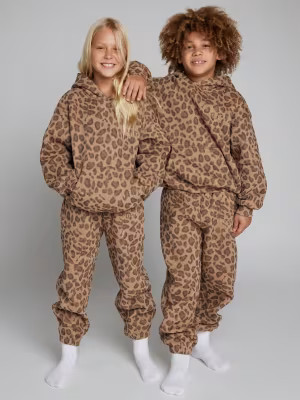 Minimalist Kids Sweatpants — Comfrt | Comfrt