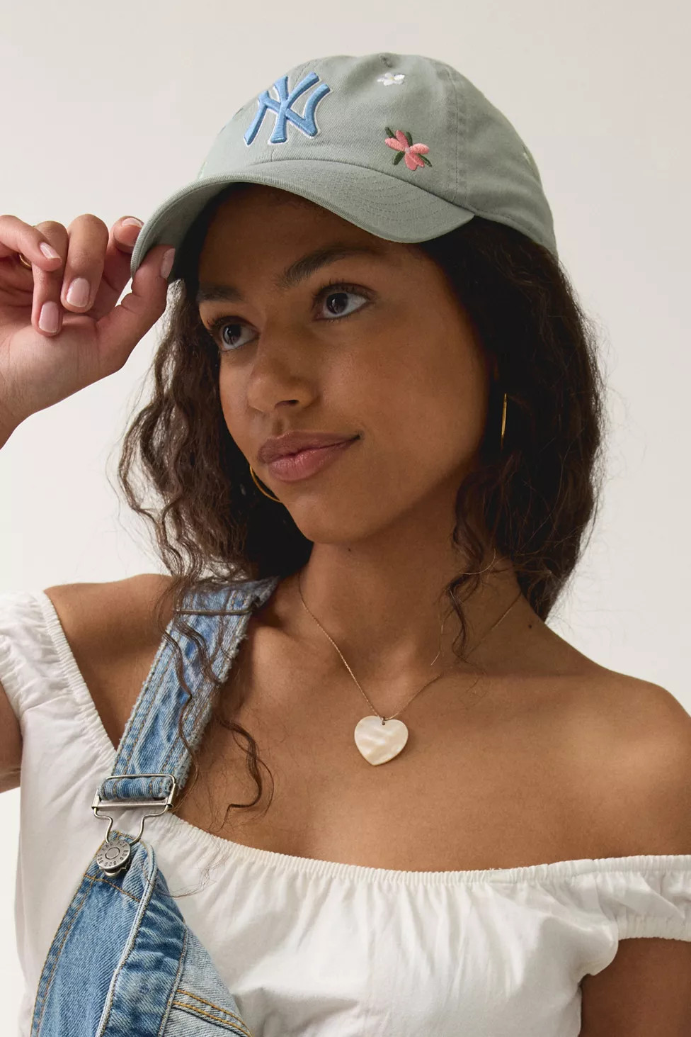 Mitchell & Ness MLB New York Yankees Floral Dad Hat | Urban Outfitters (US and RoW)