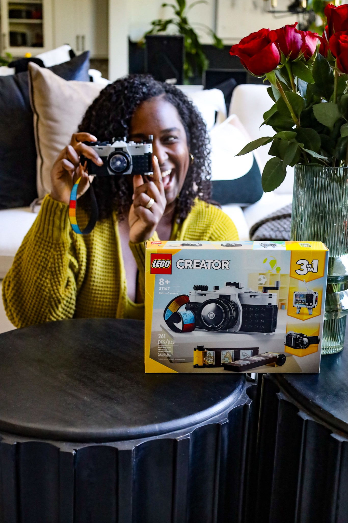 #AD I fell in love with LEGO making them over the years with Dakota and I’ve decided to start my own collection. It’s something about some good music and a LEGO set that puts me in a zen mood and takes all the stress away. Have you done a LEGO set without your kid(s)? I would highly recommend! LEGO is such a fun gifting option for both adults and kids this holiday season. There are so many options for adults. Grab one from @target and let me know how you like it. 

#TargetFinds #Toys #TargetPartner #Target 