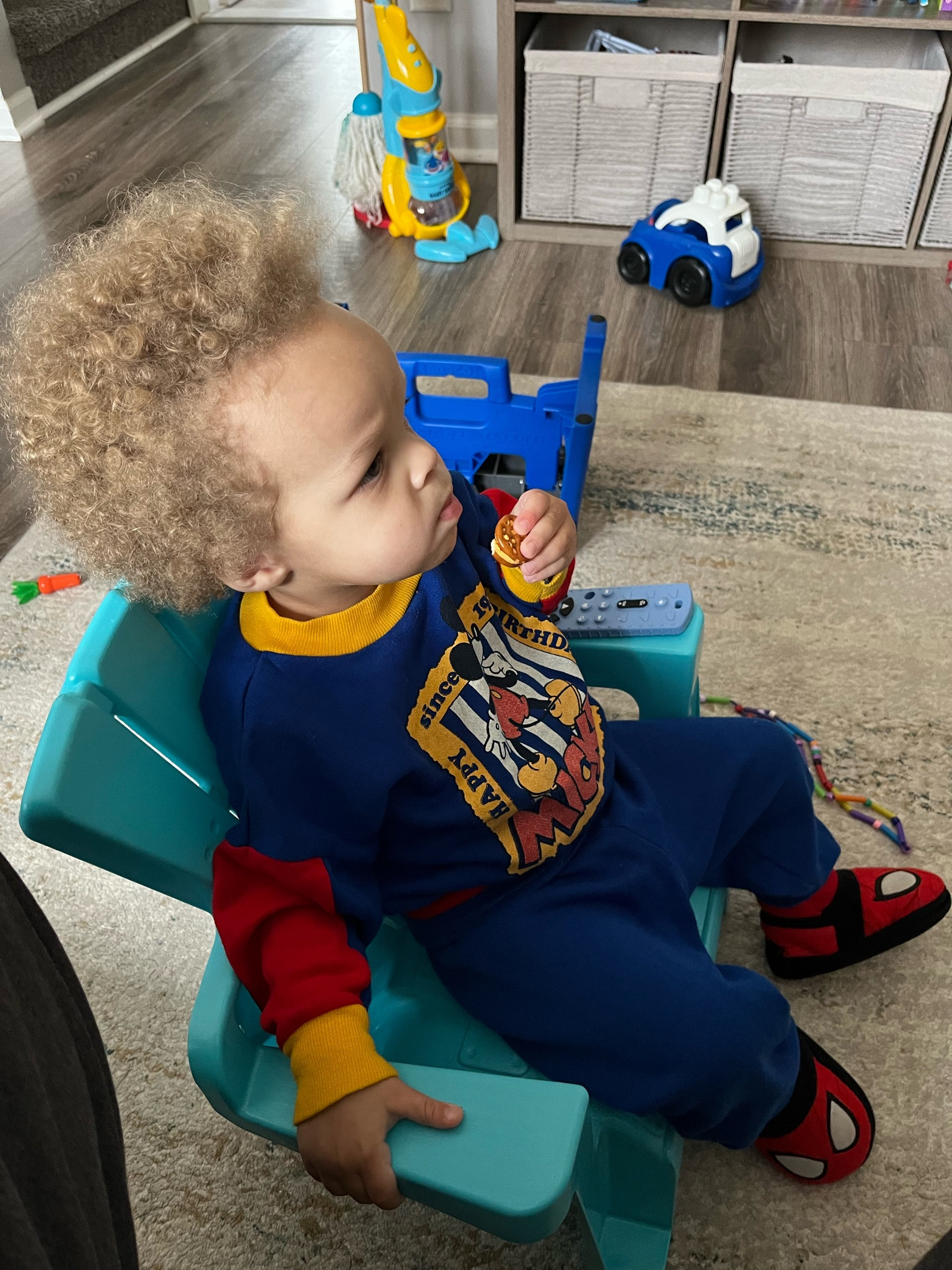 Random favs of Kingstons…. #summerchair #walmartfinds

#LTKSpringSale #LTKkids #LTKSeasonal