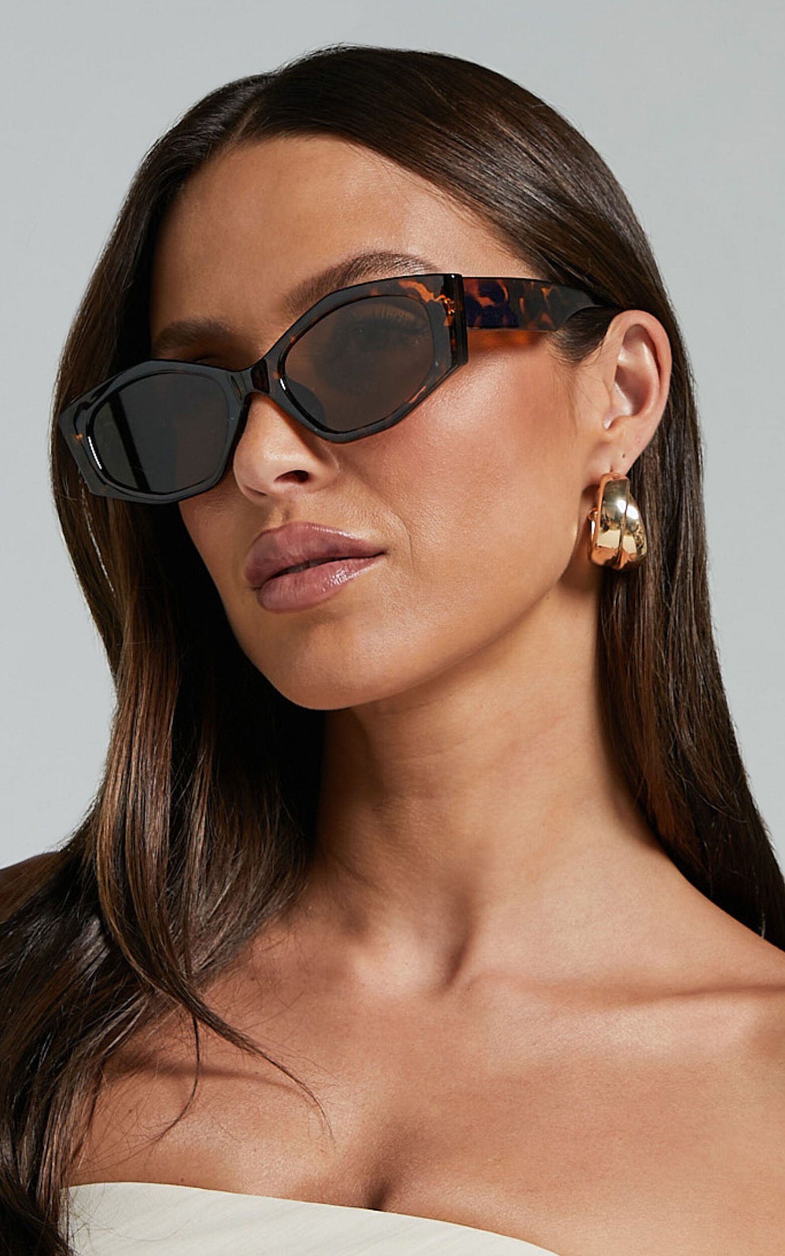 Keisha Sunglasses - Wide Rim Sunglasses in Tort | Showpo (US, UK & Europe)