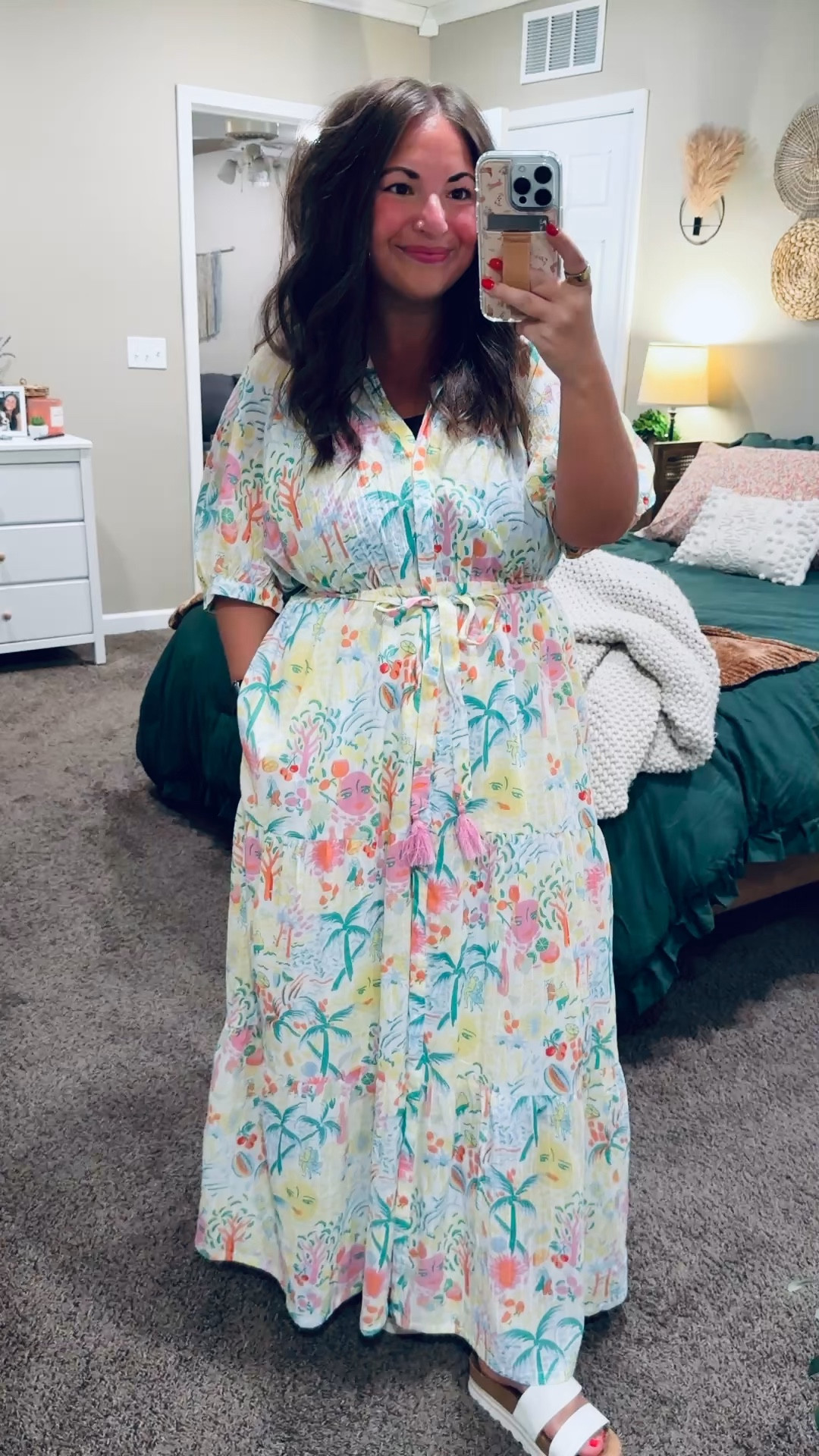 Flattering, flowy, and made for Easter Sunday 💐 this Target dress is giving effortless + put-together without even trying. The fit is SO good and perfect for the classroom or brunch after church 🤍

sandals: fit true to size // wearing a 5
dress: fits true to size // wearing a large 

 

#LTKootd #LTKMidsize #LTKWorkwear