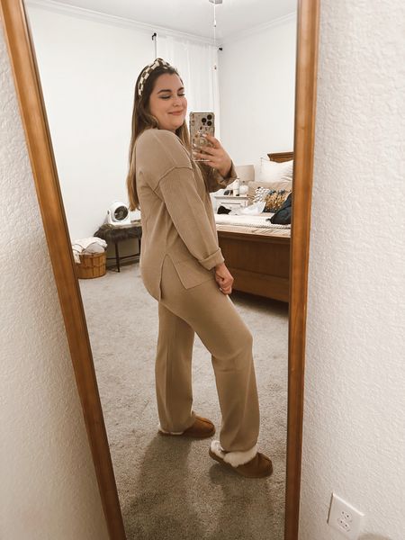 If you love the FP Hailee set, this can give you the same look for less than half the price! The material is a knit fabric, but thinner than the FP one. Order your true size unless you prefer an oversized fit! The pants are also longer so you might prefer this if you don’t like the cropped look of the other. #sweaterset #matchingset #cozylook

#LTKSale #LTKfit #LTKunder50