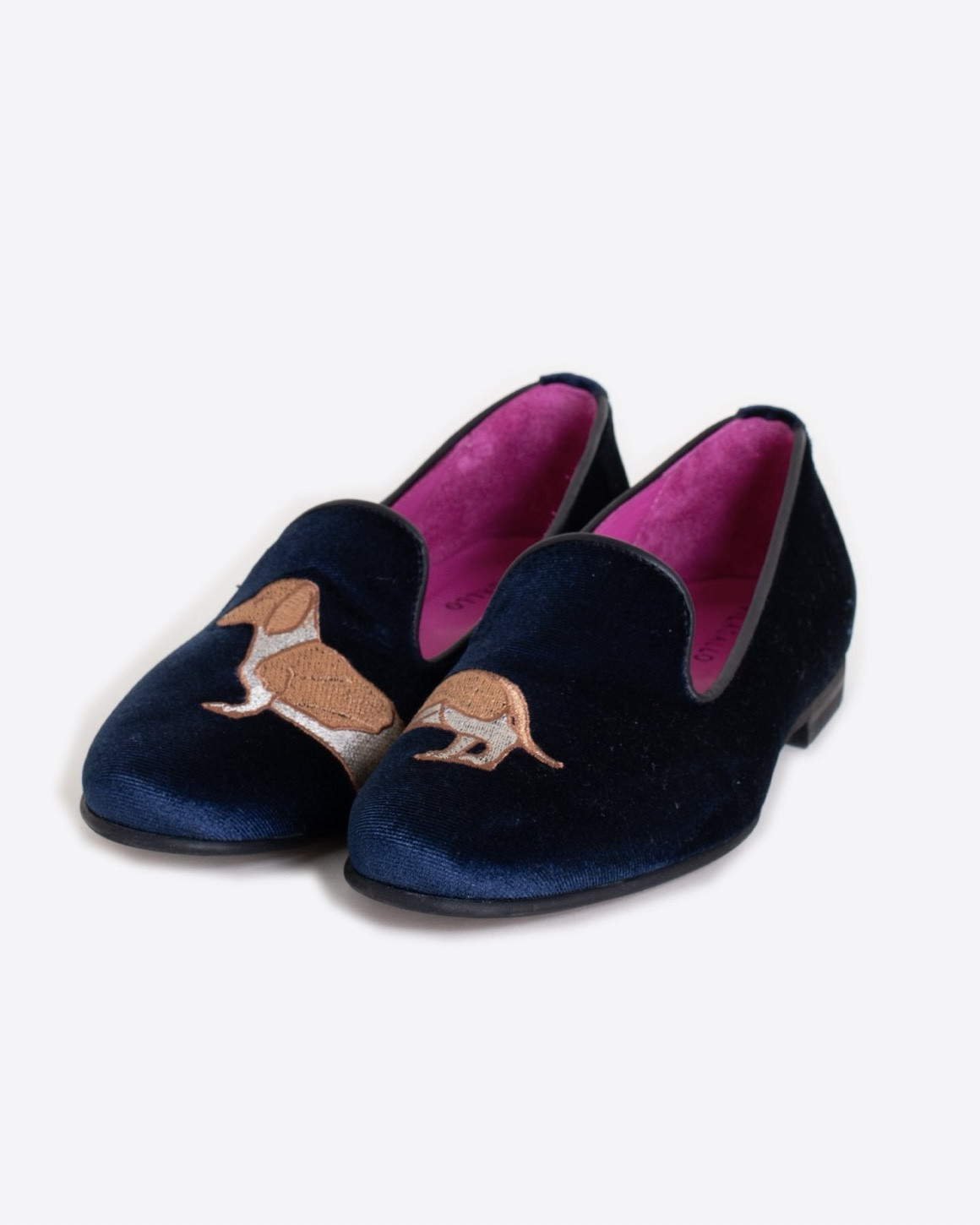 Gorgeous women’s dachshund loafers!

.

.

.

.

(Dachshund finds, dachshund shoes, velvet loafers, dachshund mom, dachshund fashion, dachshund accessories, women’s dachshund apparel, doxie loafers, sausage dog loafers, wiener dog finds, dachshund gifts, dachshund slippers, gifts for dachshund lovers, unique shoes, fall fashion, women’s loafers, #dachshund #loafers #dachshundfinds )

#LTKStyleTip #LTKSeasonal #LTKShoeCrush