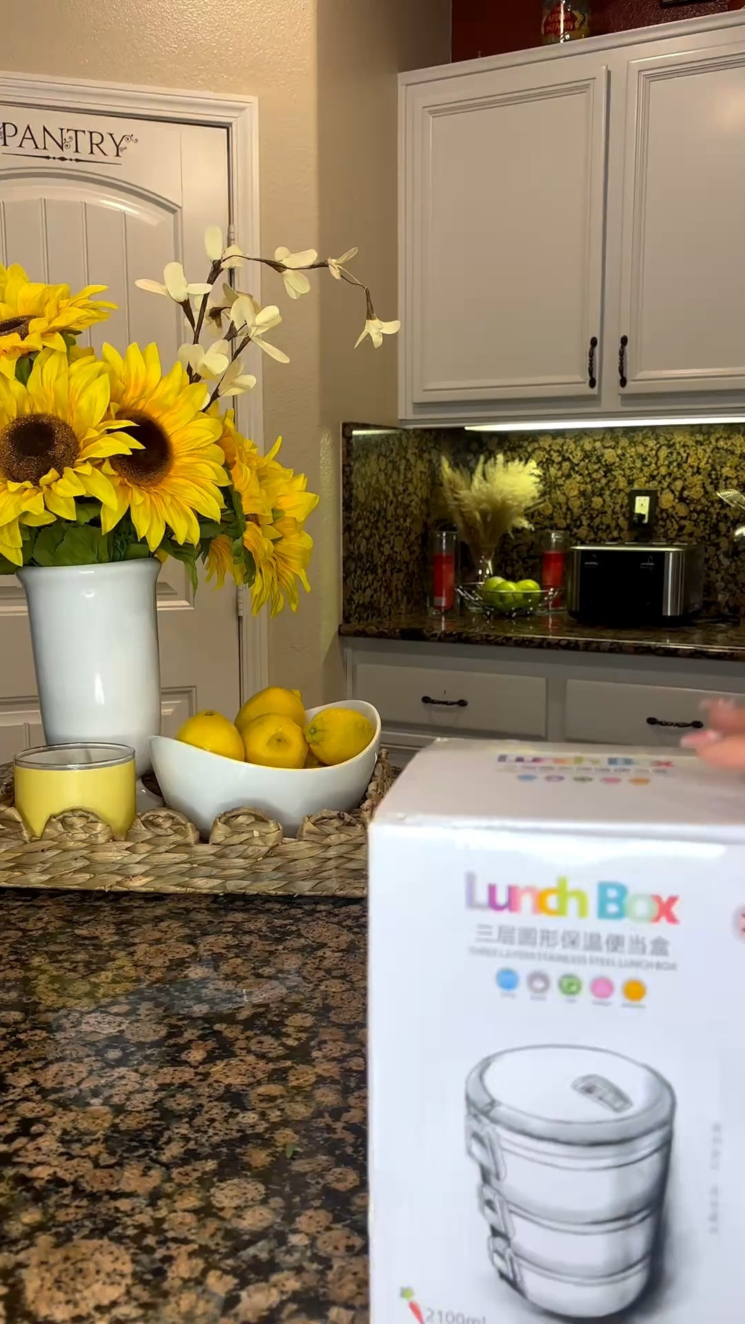 This thermal lunch box is such a cute and practical everyday essential—perfect for school, work, and on‑the‑go meals. A fun little upgrade for anyone who loves adorable, functional finds. 🍱💗✨
#LunchIdeas #ThermalLunchBox #BackToSchoolFinds #KitchenFavorites #CuteAccessories #HelloKittyLover

#LTKSaleAlert #LTKfoodie #LTKKids