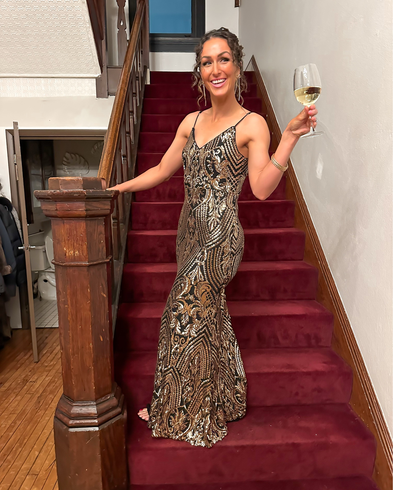 My dress from NYE! This gold sequence dress was PERFECT for my cousins NYE wedding! 🥂 