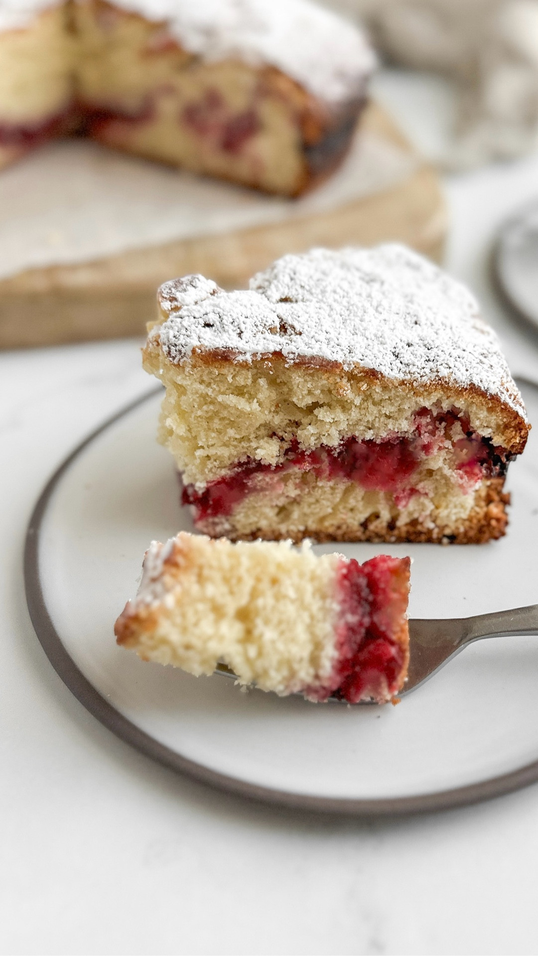 Cranberry Vanilla Coffee Cake! Cranberries, vanilla, and crumb topping — this coffee cake is the holidays! Perfect for brunch, gifting, or just sneaking a slice with your afternoon coffee. It’s cozy, simple, and pure comfort. Pairing up with @pineconesandacorns for our “Sweet Treat for your Sweet Tooth” series, and this month it’s all about cranberries!

https://sherisilver.com/2025/10/23/cranberry-vanilla-coffee-cake-holiday-gift/

.
.
.
.
#HolidayBaking #CranberryRecipe #CoffeeCake #BakingSeason #EasyDesserts #BakersOfInstagram