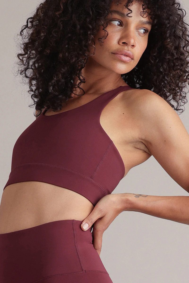 Criss-Cross Bra Always Dressed Italian Plum | Hey Honey | Hey Honey Yoga DE