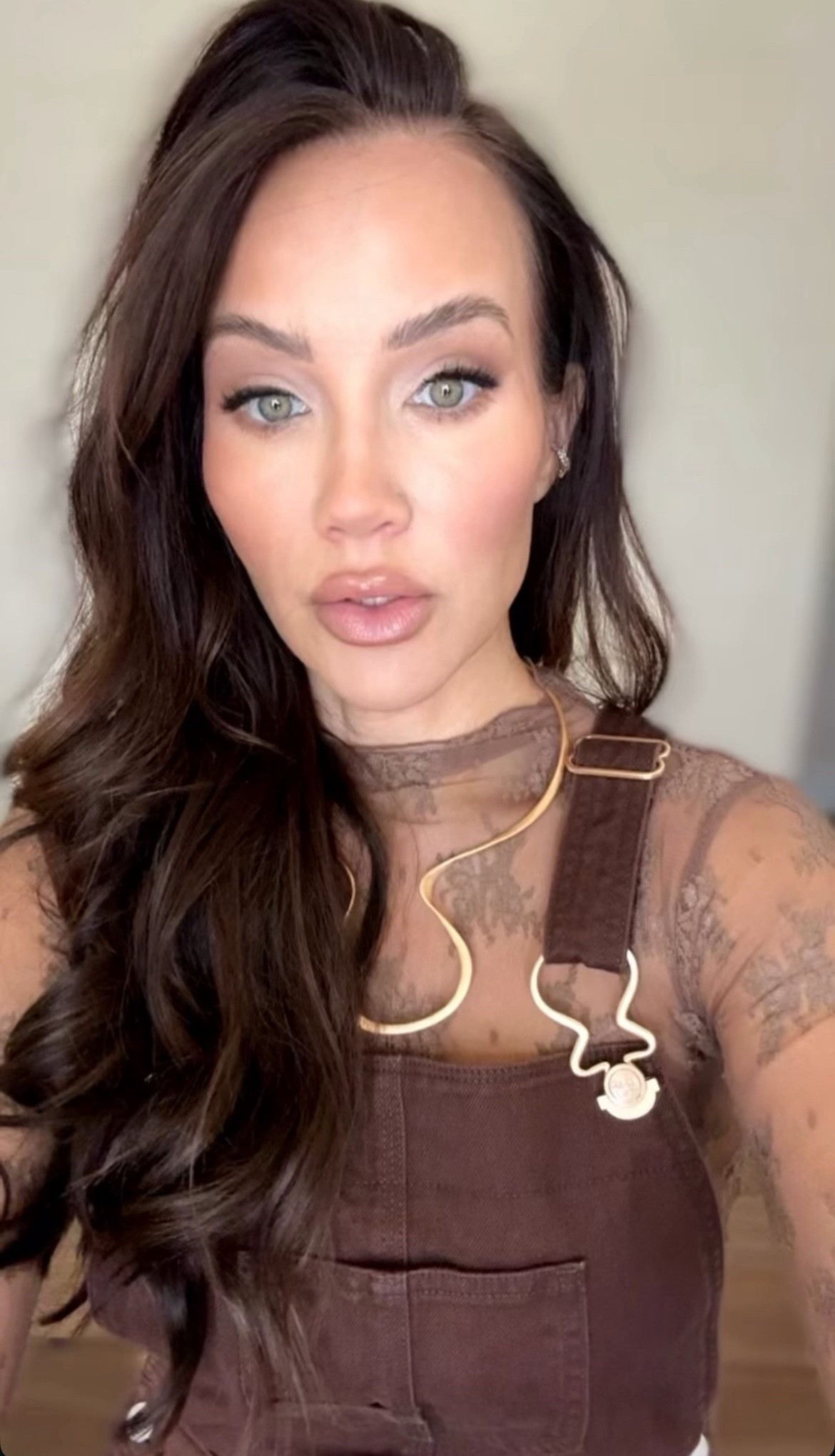 Embracing the autumnal spirit today in brown tones! 🐻🍂🤎
Lace top is XS
Overalls are S

#LTKOver40 #LTKStyleTip #LTKGiftGuide