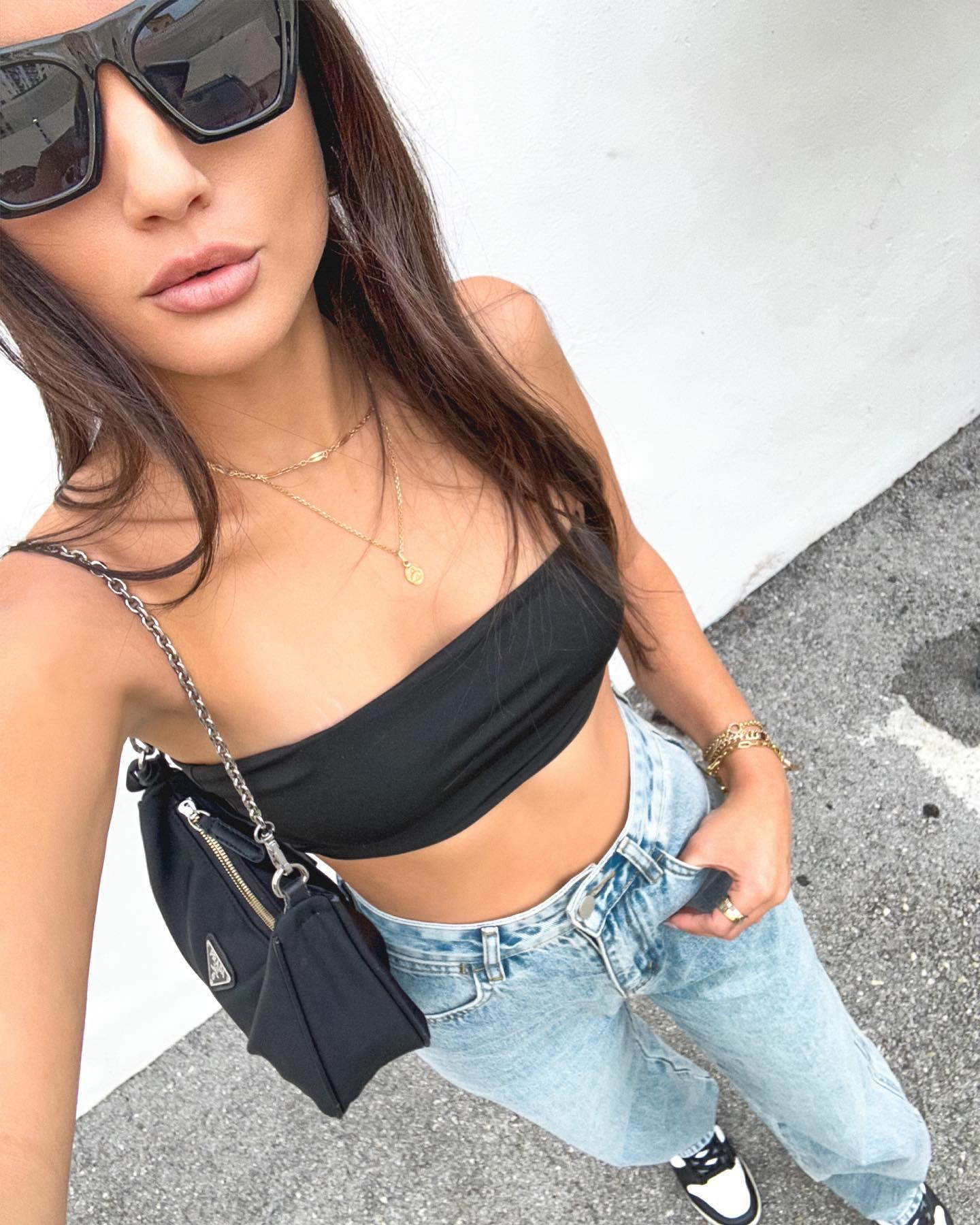 🖤

@revolve @grlfrnd @prada 
#revolveme #revolveambassador