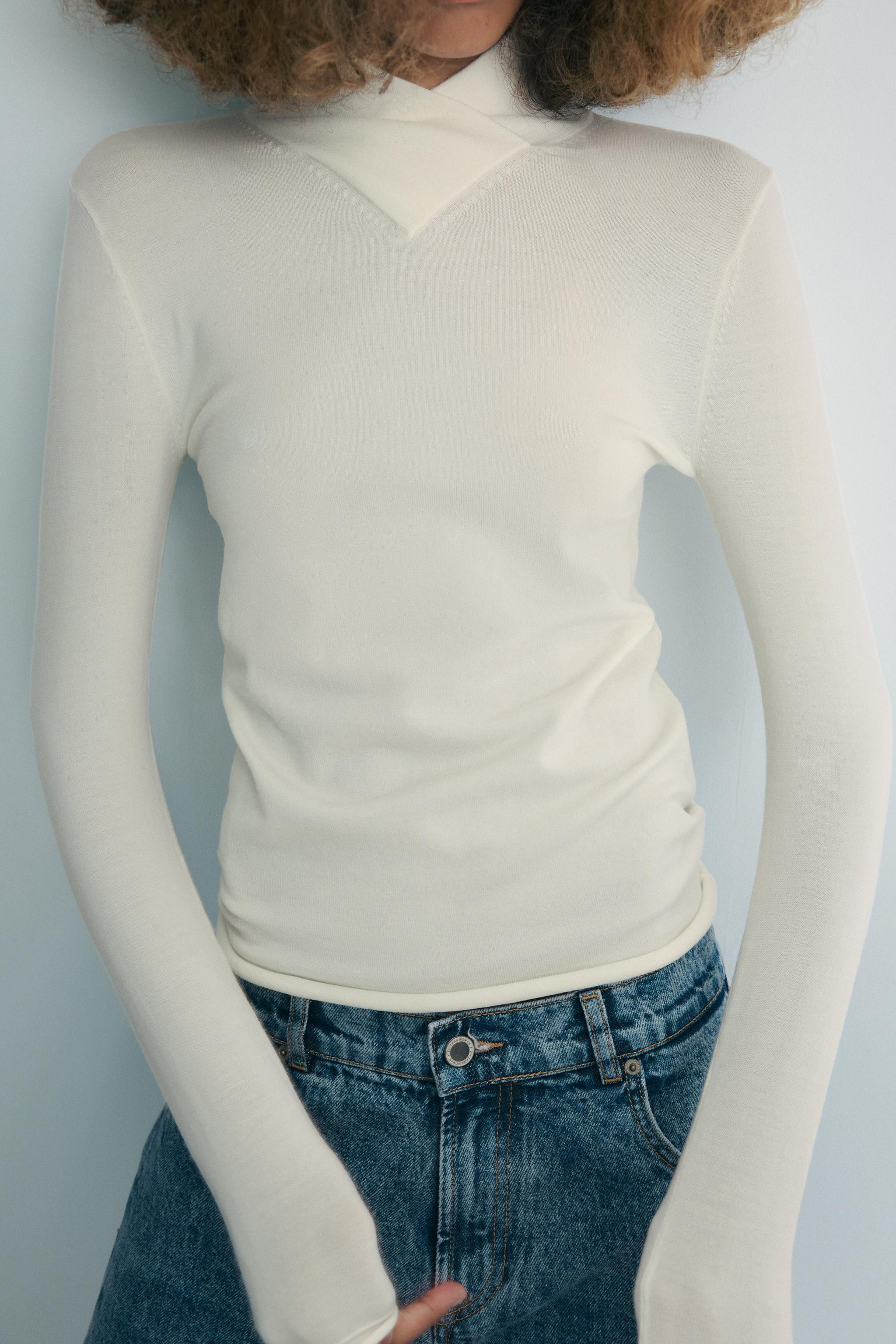 WOOL BLEND CROSSOVER HIGH NECK JUMPER | Zara US