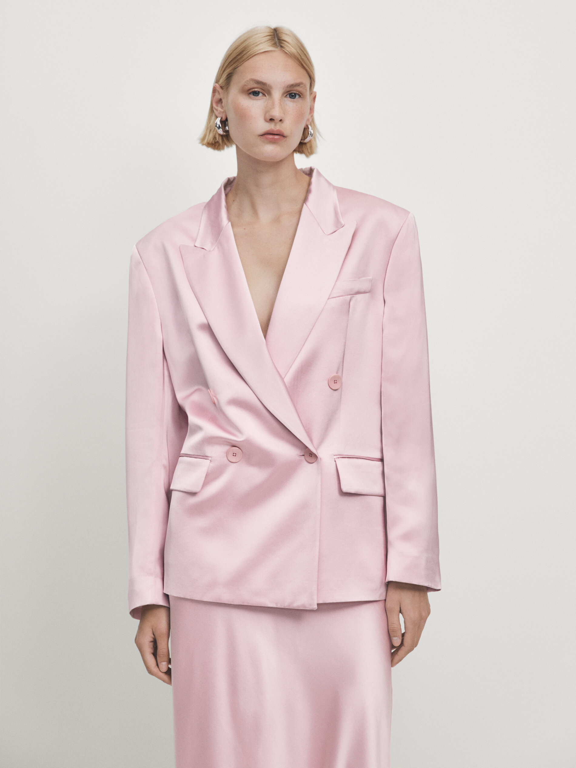 Satin blazer with shoulder pads £249.00  £149.40  -40% * £149.00  Add to basket  SELECT SIZE T... | Massimo Dutti UK