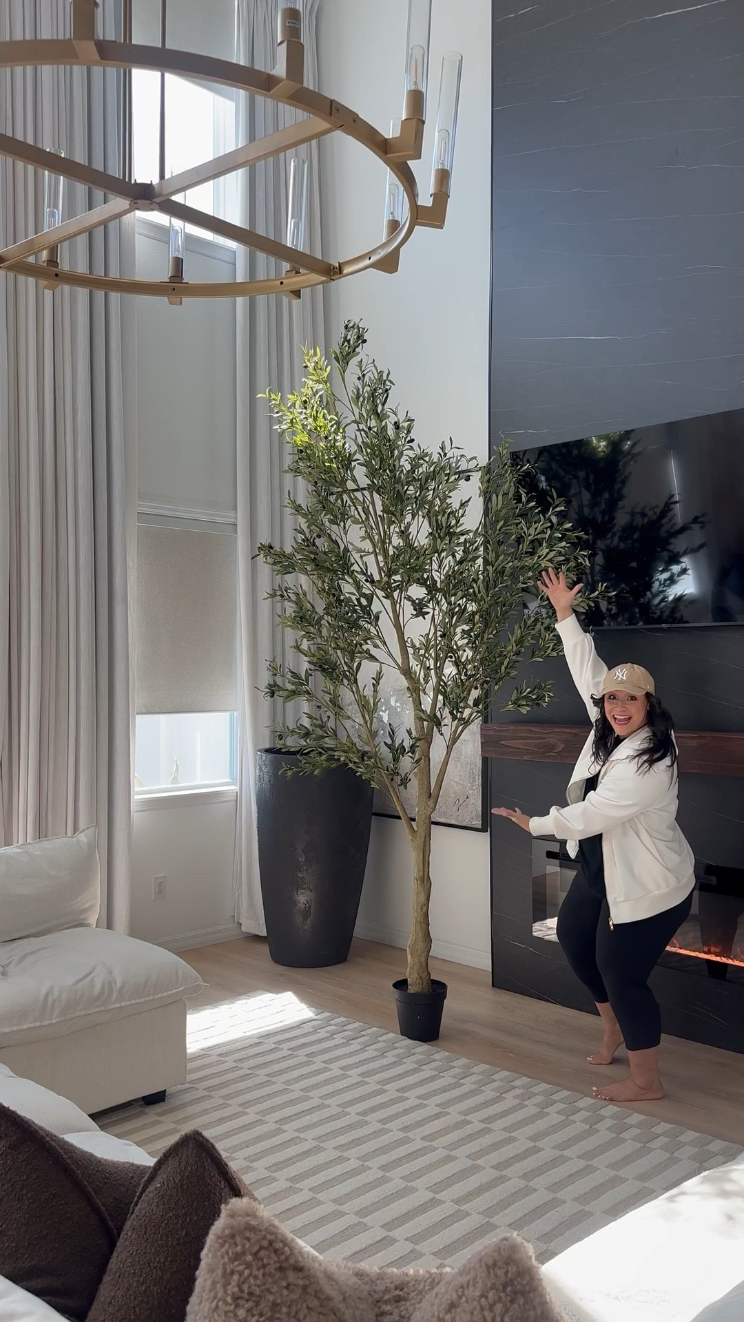 Spring Sale! 🚨😍 love these realistic oversized olive trees!! ❤️




Faux olive trees
Realistic look and feel olive tree 
Amazon olive tree
Home decor
Modern home
Living room


#LTKHome