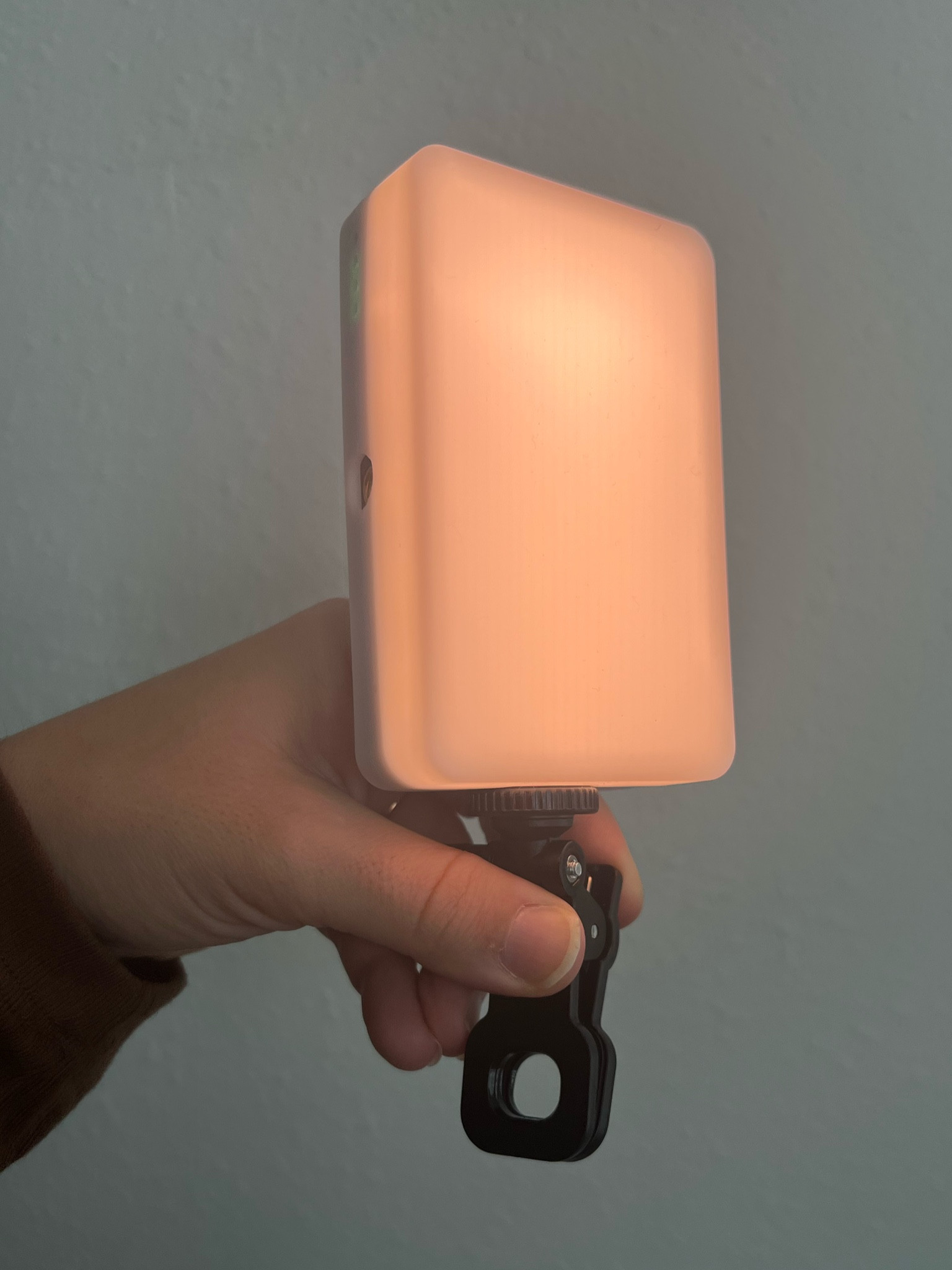 The best and most accessible clip on light for iPhones laptops and more! 