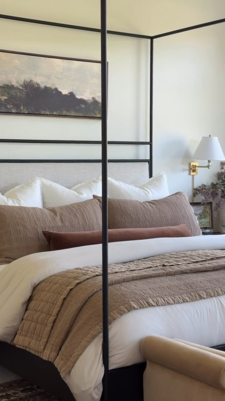 The texture and tone of this new Amazon bedding 😍🍂 it’s just so perfect for fall—and affordable, too.

#LTKHome #LTKSaleAlert