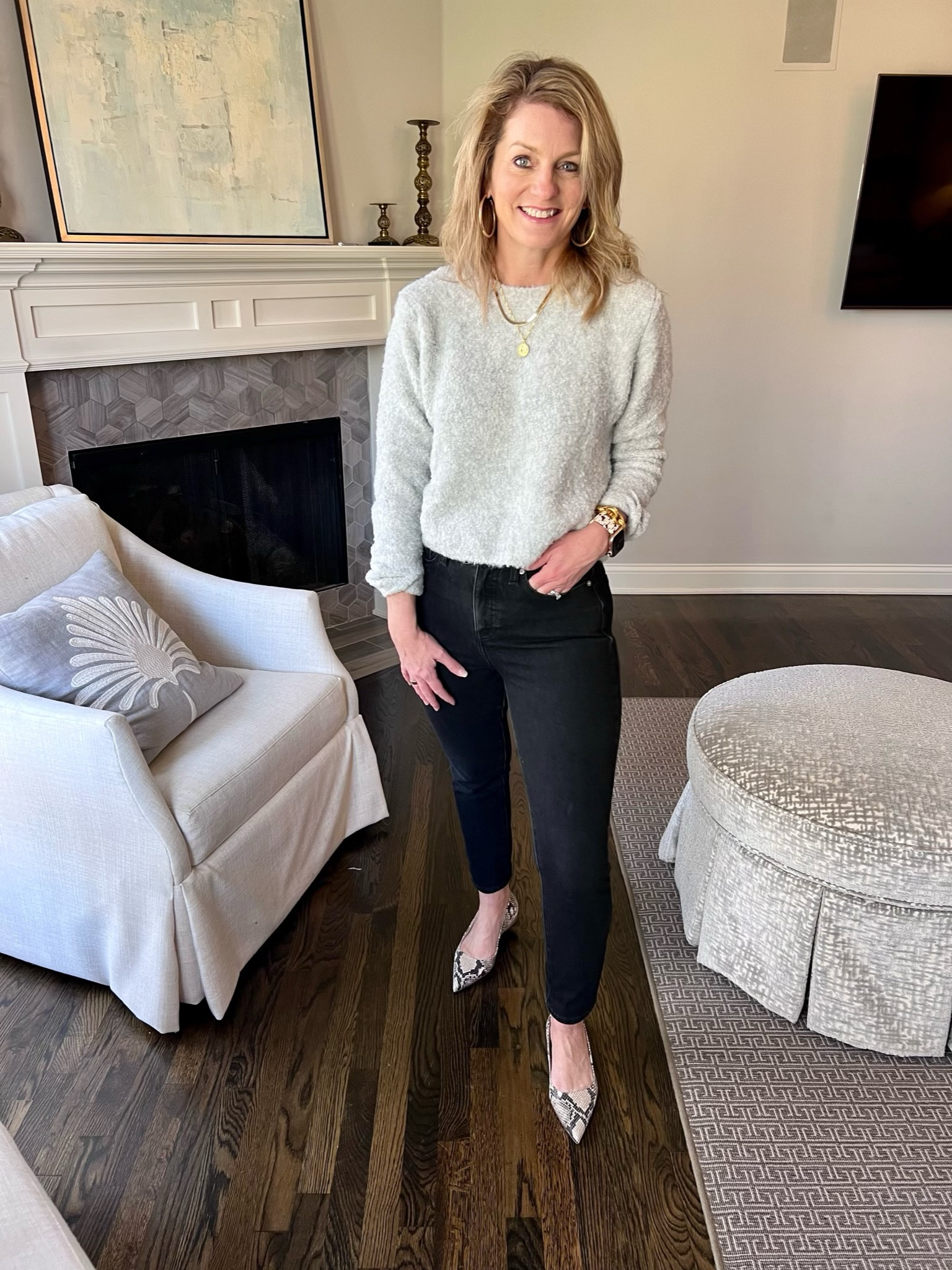 lol be this casual sweater and black jean look.  These snakeskin flats are to die for!

#LTKstyletip #LTKSeasonal #LTKshoecrush