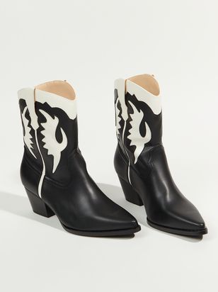 Selah Wide Width Western Boots | Arula