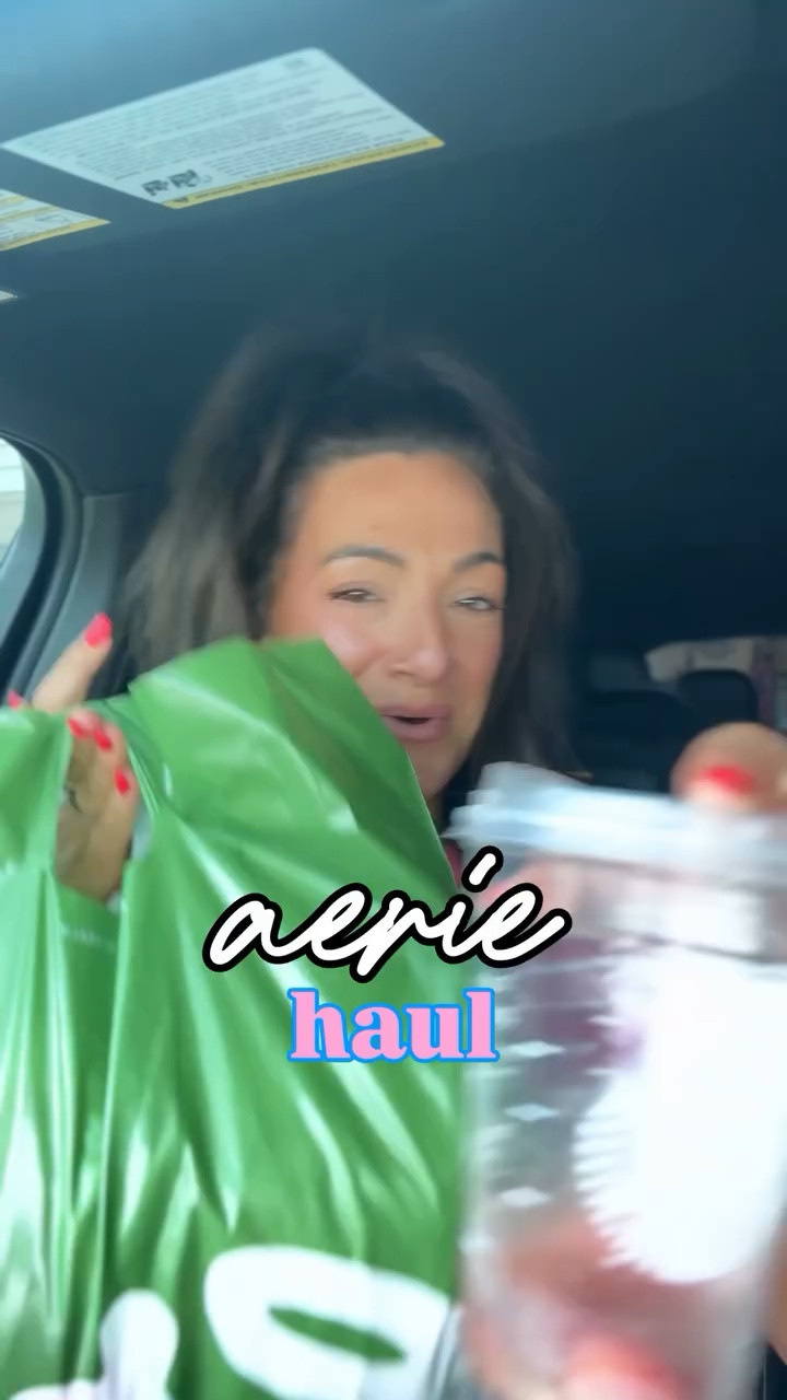  💃 @aerie never does us wrong 🫰😍 copy the promo code when you open the item (LTKAERIE20) to save 20% off and theyre doing FREE shipping 👏  #aerie #springstyle #springoutfits #springfashion #momstyleinspo#LTKxAerie

#LTKSaleAlert #LTKootd