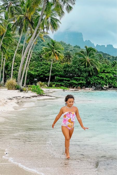 Cute Girls Swimsuit Ruffle One Piece Swimsuit in Blooming Hibiscus. Size 8

Floral, Retro, Groovy, Barbie, 2023  swimsuit. Travel swimsuits, Resort, Tropical, beach day, kids matching swimsuits shade critters, 50 upf, Instagram, insta-worthy. Island Girl, surfer girl





#LTKtravel #LTKswim #LTKkids